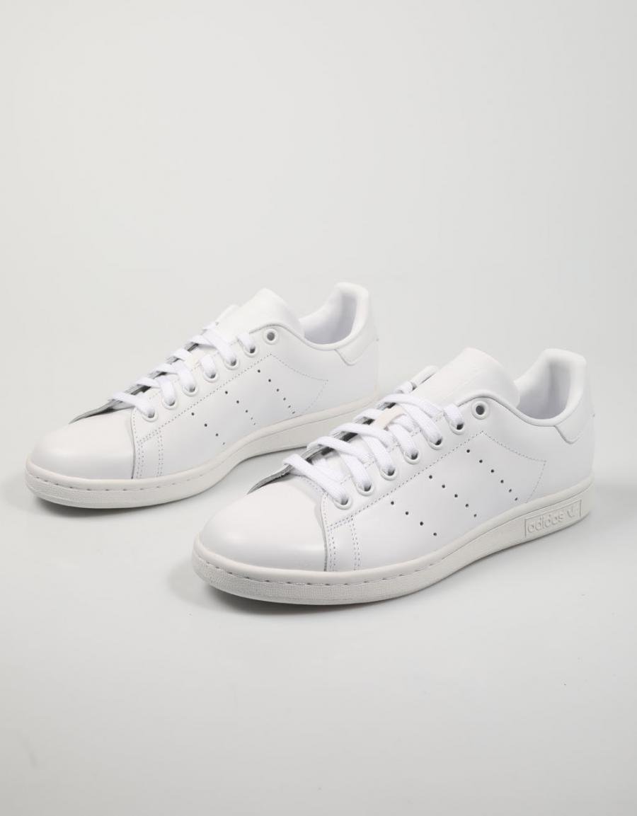 ZAPATILLAS ADIDAS ORIGINALS STAN en color Blanco