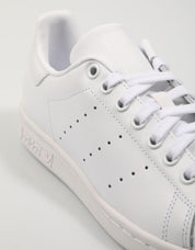 ZAPATILLAS ADIDAS ORIGINALS STAN en color Blanco