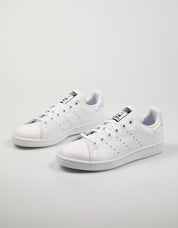ZAPATILLAS ADIDAS ORIGINALS STAN en color Blanco