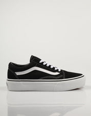 ZAPATILLAS VANS OLD SKOOL en color Negro