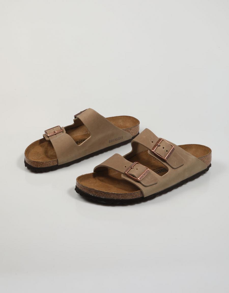 SANDALIAS BIRKENSTOCK ARIZONA en color Taupe