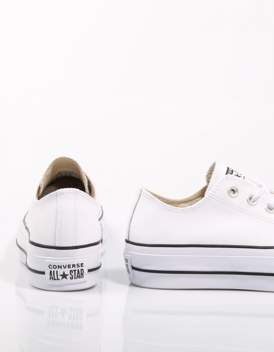 ZAPATILLAS CONVERSE CHUCK en color Blanco