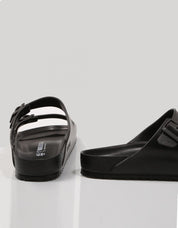 CHANCLAS BIRKENSTOCK ARIZONA en color Negro