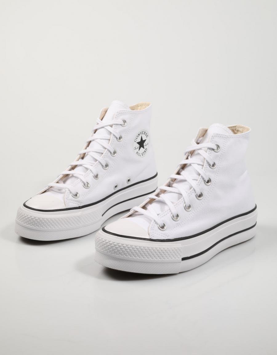 ZAPATILLAS CONVERSE CHUCK en color Blanco