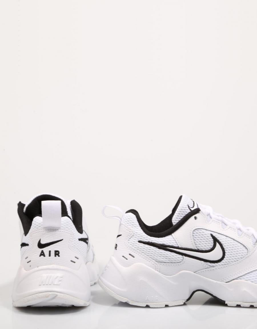 ZAPATILLAS NIKE AIR HEIGHTS en color Blanco