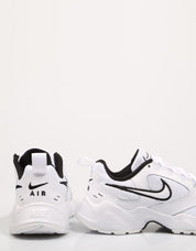 ZAPATILLAS NIKE AIR HEIGHTS en color Blanco
