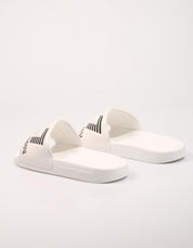 CHANCLAS ARMANI EXCHANGE XCP001 en color Blanco