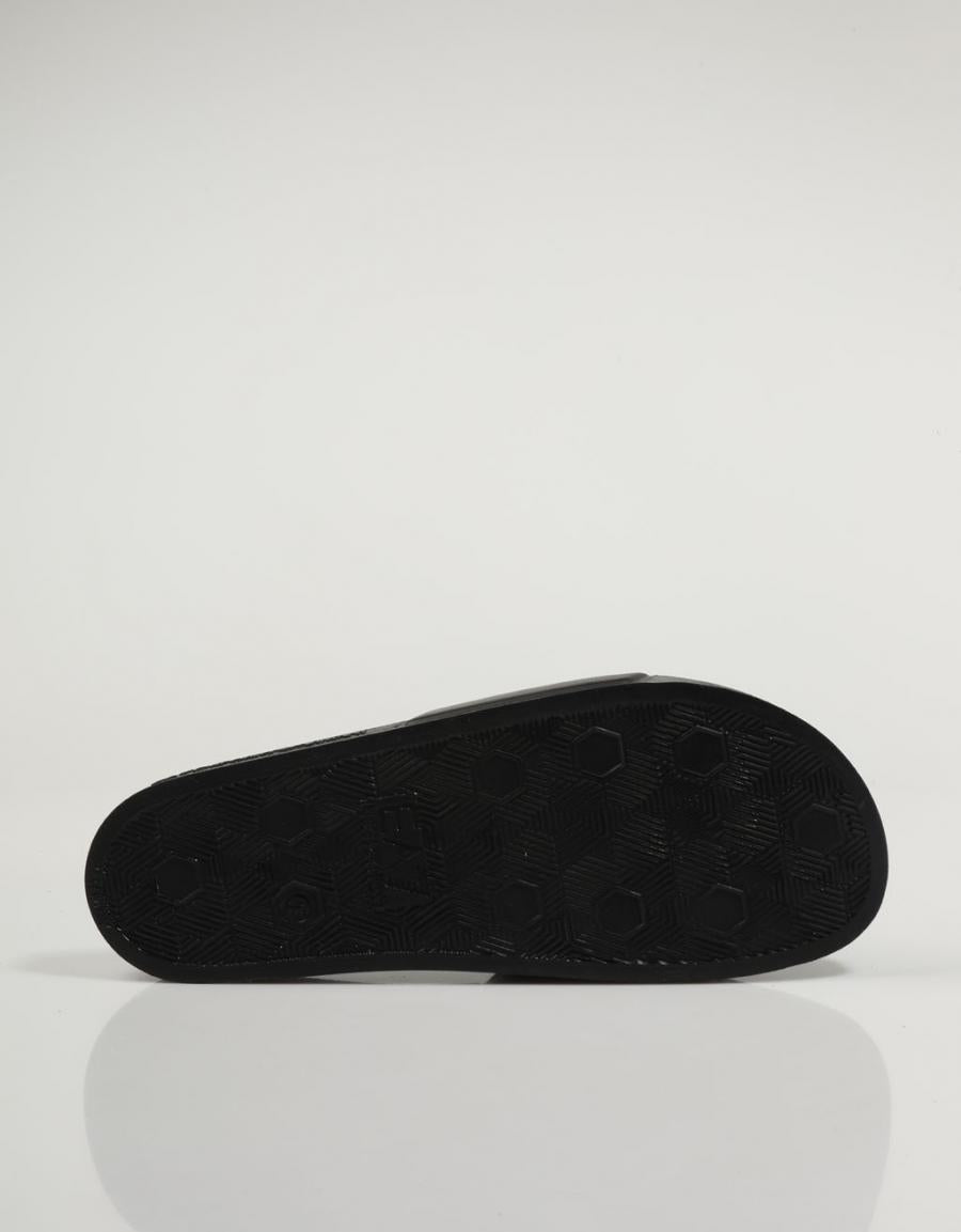 CHANCLAS ARMANI EXCHANGE XCP001 en color Negro
