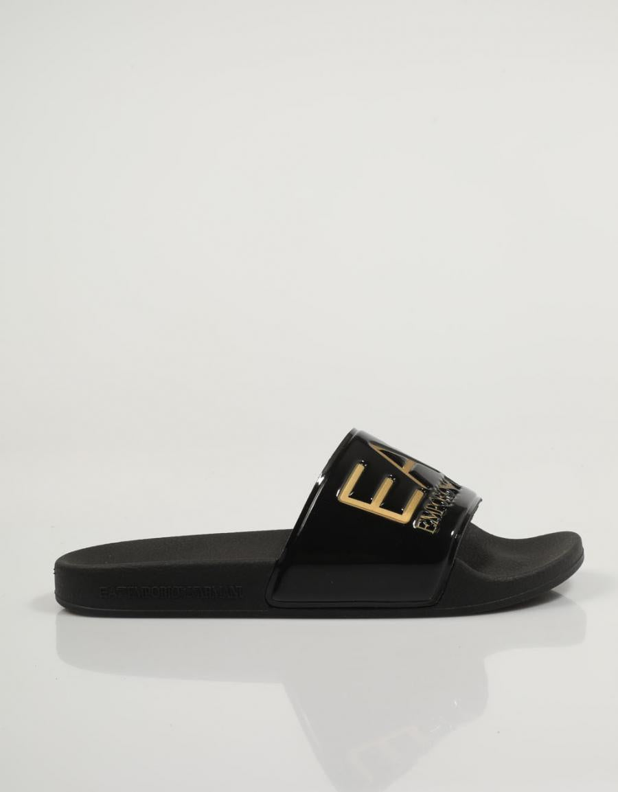 CHANCLAS ARMANI EXCHANGE XCP001 en color Negro