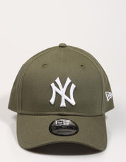 GORRA NEW ERA LEAGUE ESSENT.NEW YORK YANKEES en color Kaki