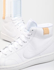 ZAPATILLAS NIKE COURT en color Blanco
