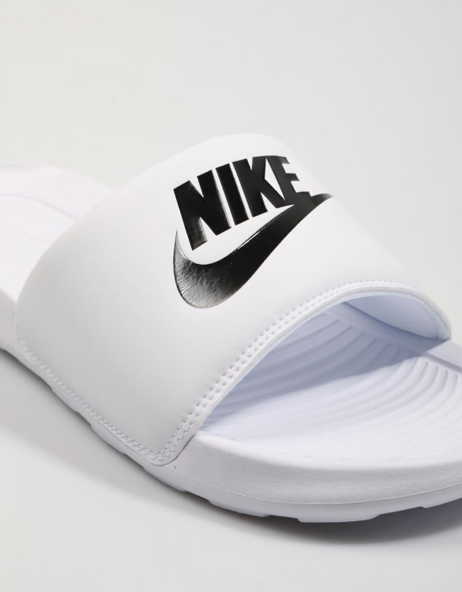CHANCLAS NIKE VICTORI en color Blanco