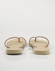 CHANCLAS HAVAIANAS SLIM en color Beige
