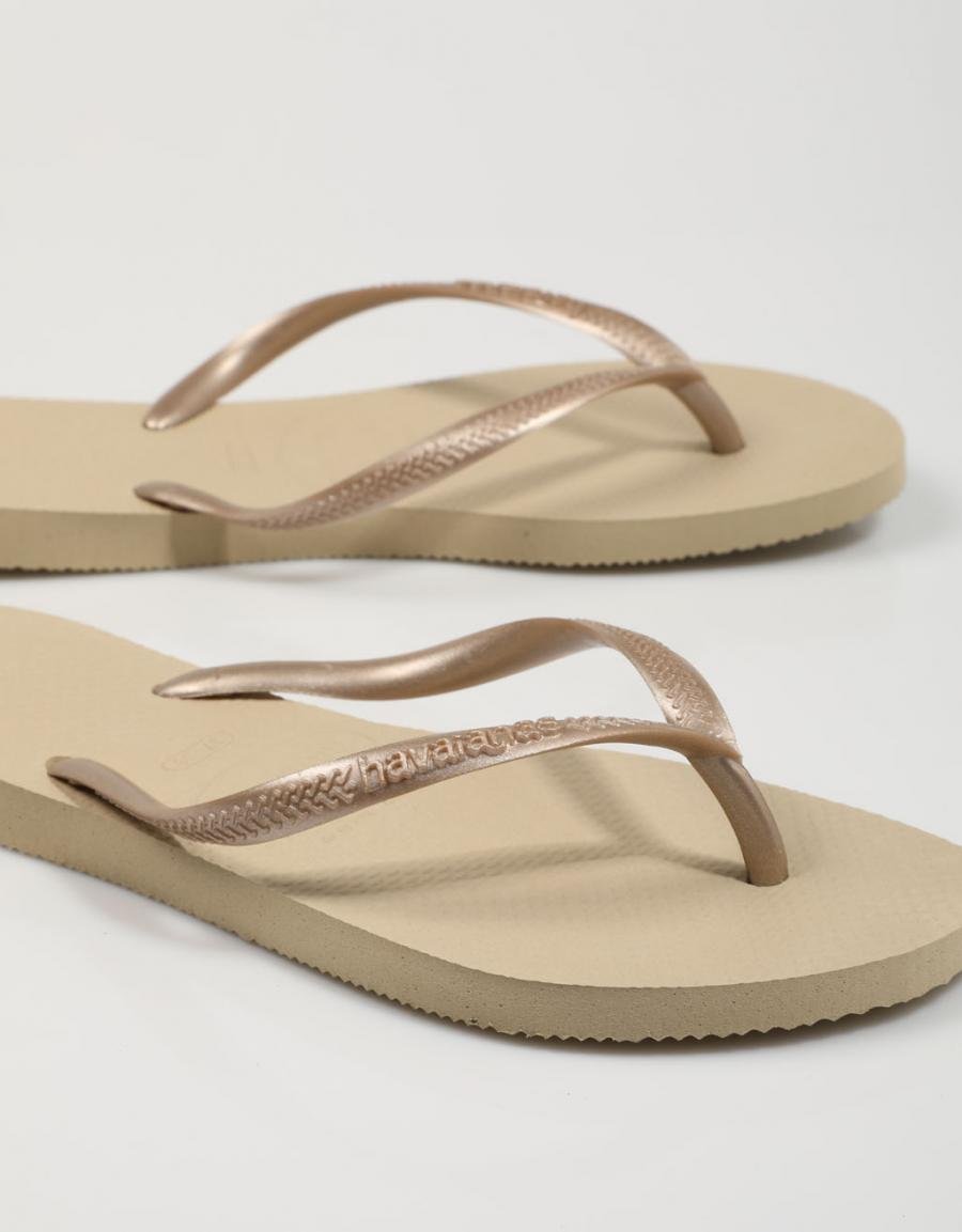 CHANCLAS HAVAIANAS SLIM en color Beige