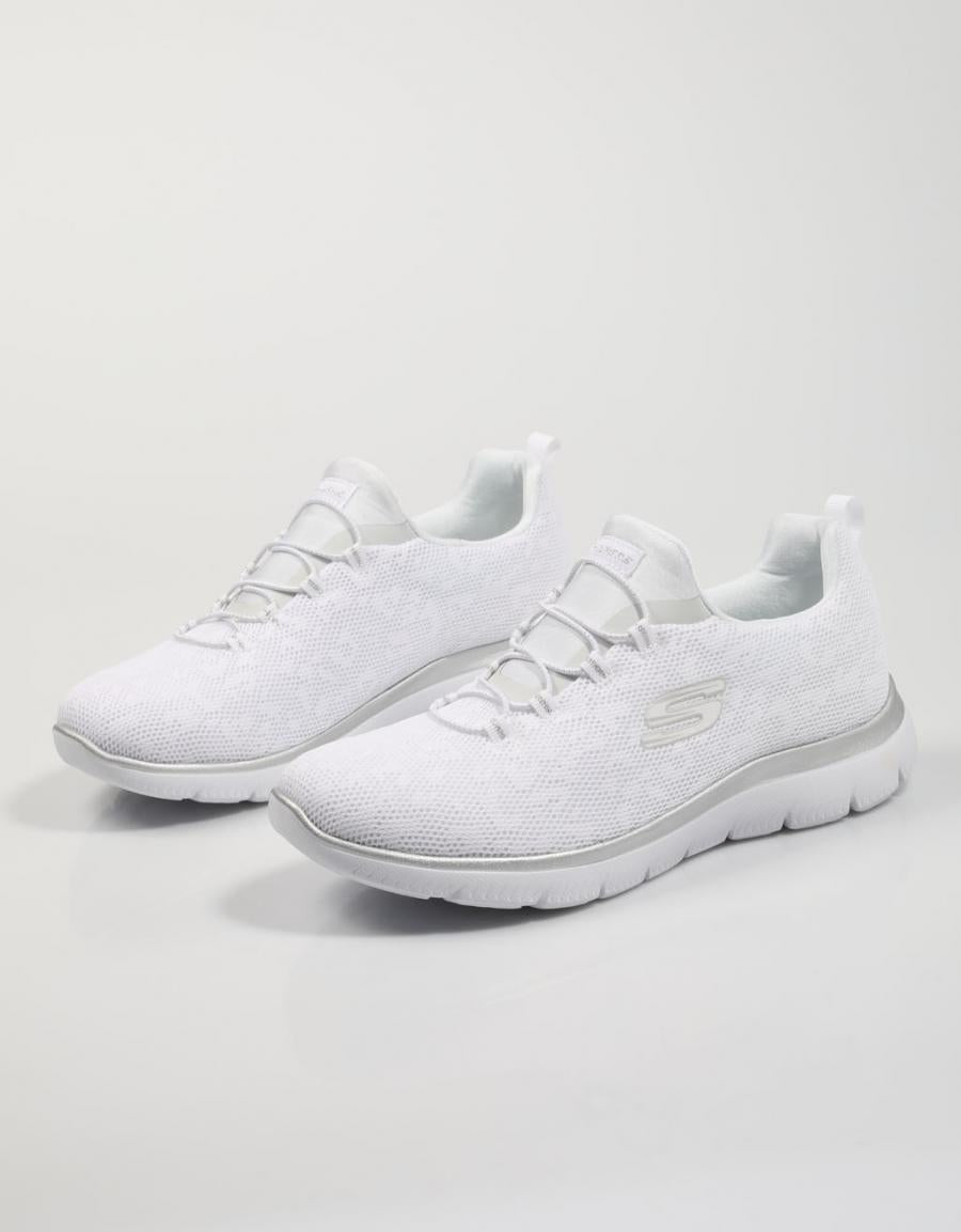 ZAPATILLAS SKECHERS SUMMITS en color Blanco