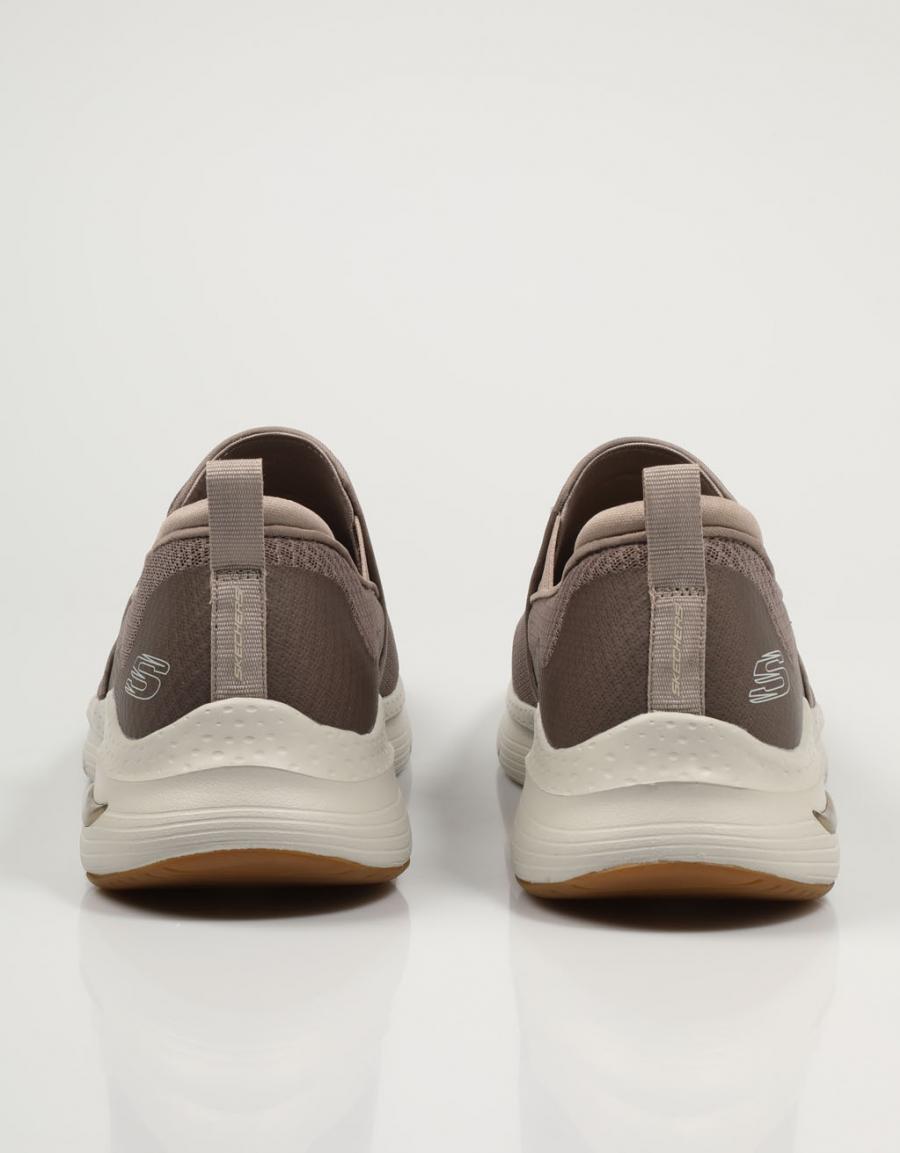 ZAPATILLAS SKECHERS ARCH en color Beige