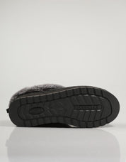 ZAPATILLAS CASA SKECHERS KEEPSAKES en color Gris