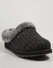 ZAPATILLAS CASA SKECHERS KEEPSAKES en color Gris