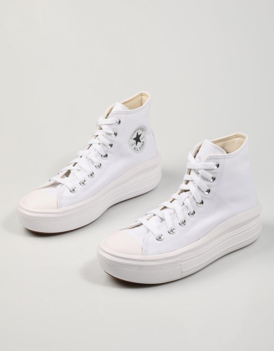 ZAPATILLAS CONVERSE CHUCK en color Blanco
