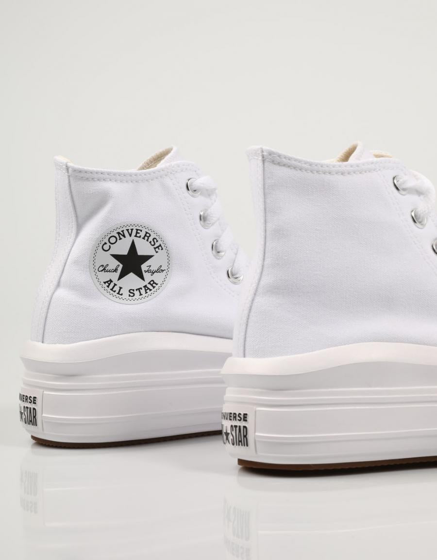 ZAPATILLAS CONVERSE CHUCK en color Blanco