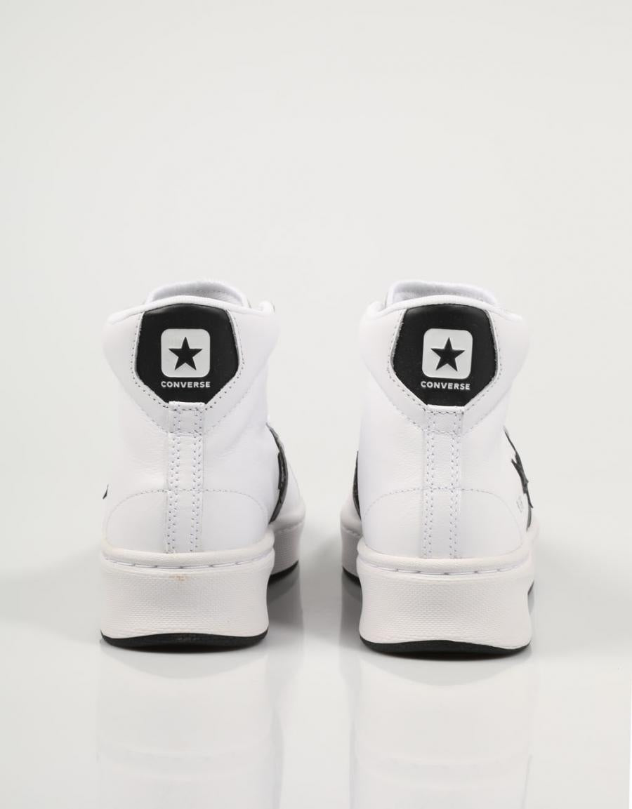 ZAPATILLAS CONVERSE PRO en color Blanco