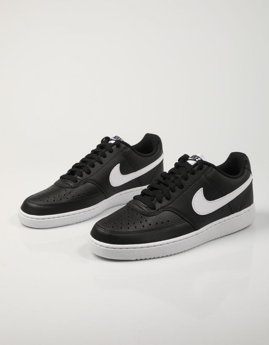 ZAPATILLAS NIKE COURT en color Negro