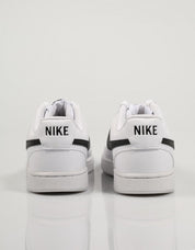 ZAPATILLAS NIKE COURT en color Blanco