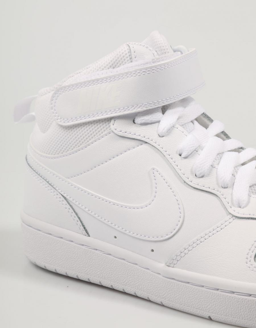 ZAPATILLAS NIKE COURT en color Blanco