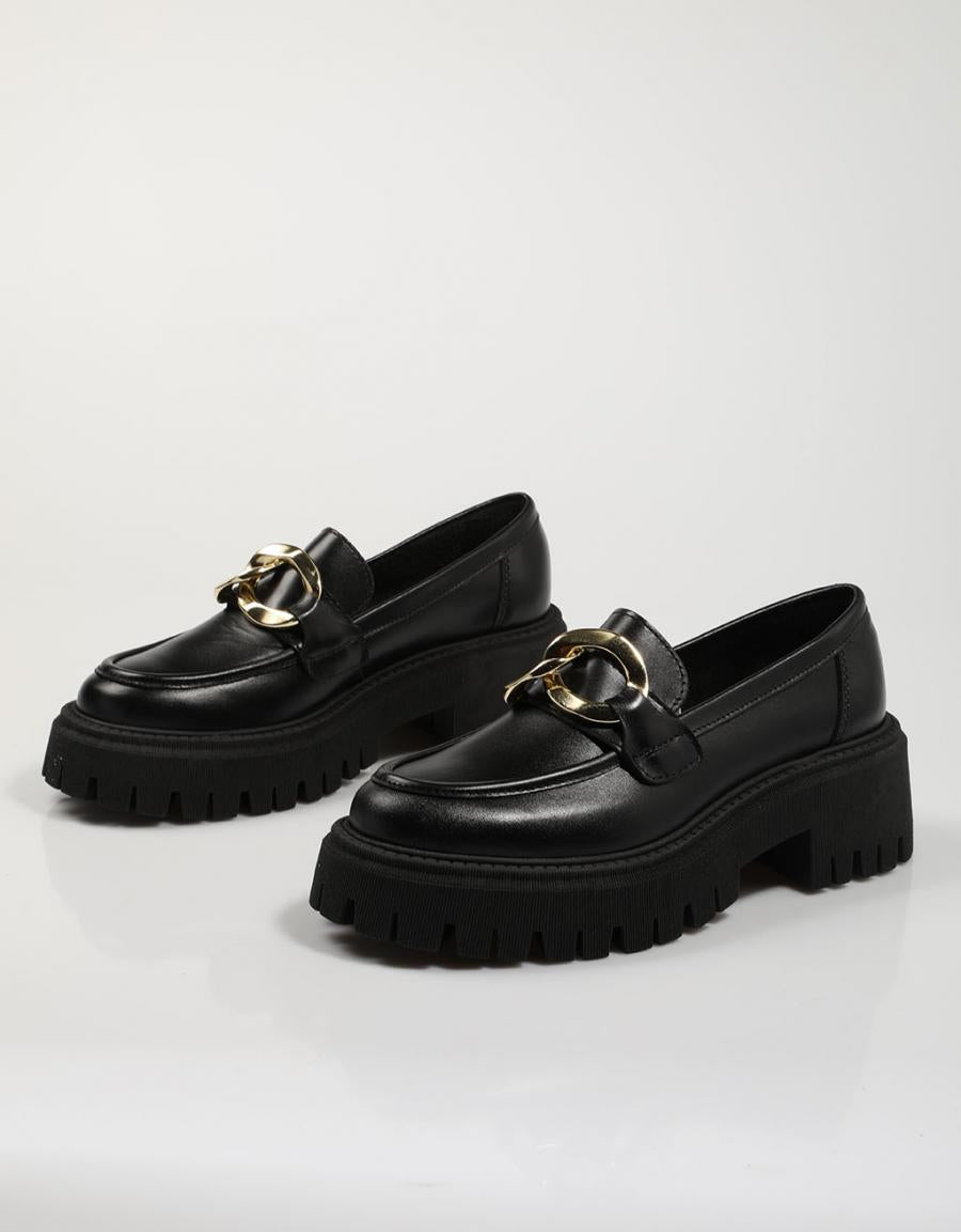 ZAPATOS SPORT REBECCA HOPE 2416 en color Negro