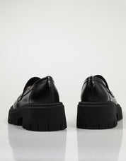 ZAPATOS SPORT REBECCA HOPE 2401 en color Negro