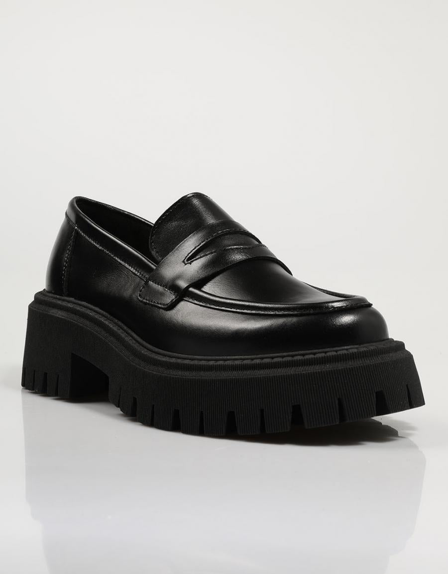 ZAPATOS SPORT REBECCA HOPE 2401 en color Negro