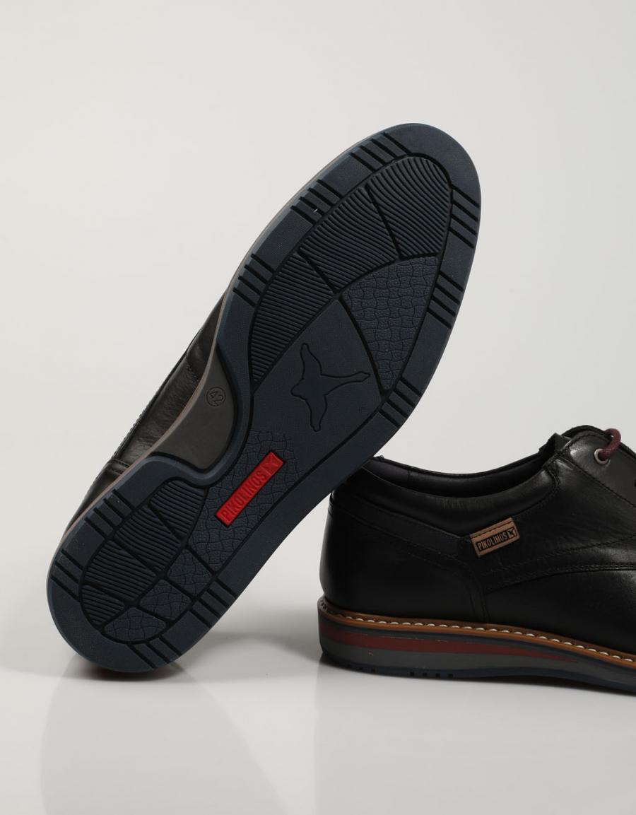 ZAPATOS SPORT PIKOLINOS AVILA en color Negro