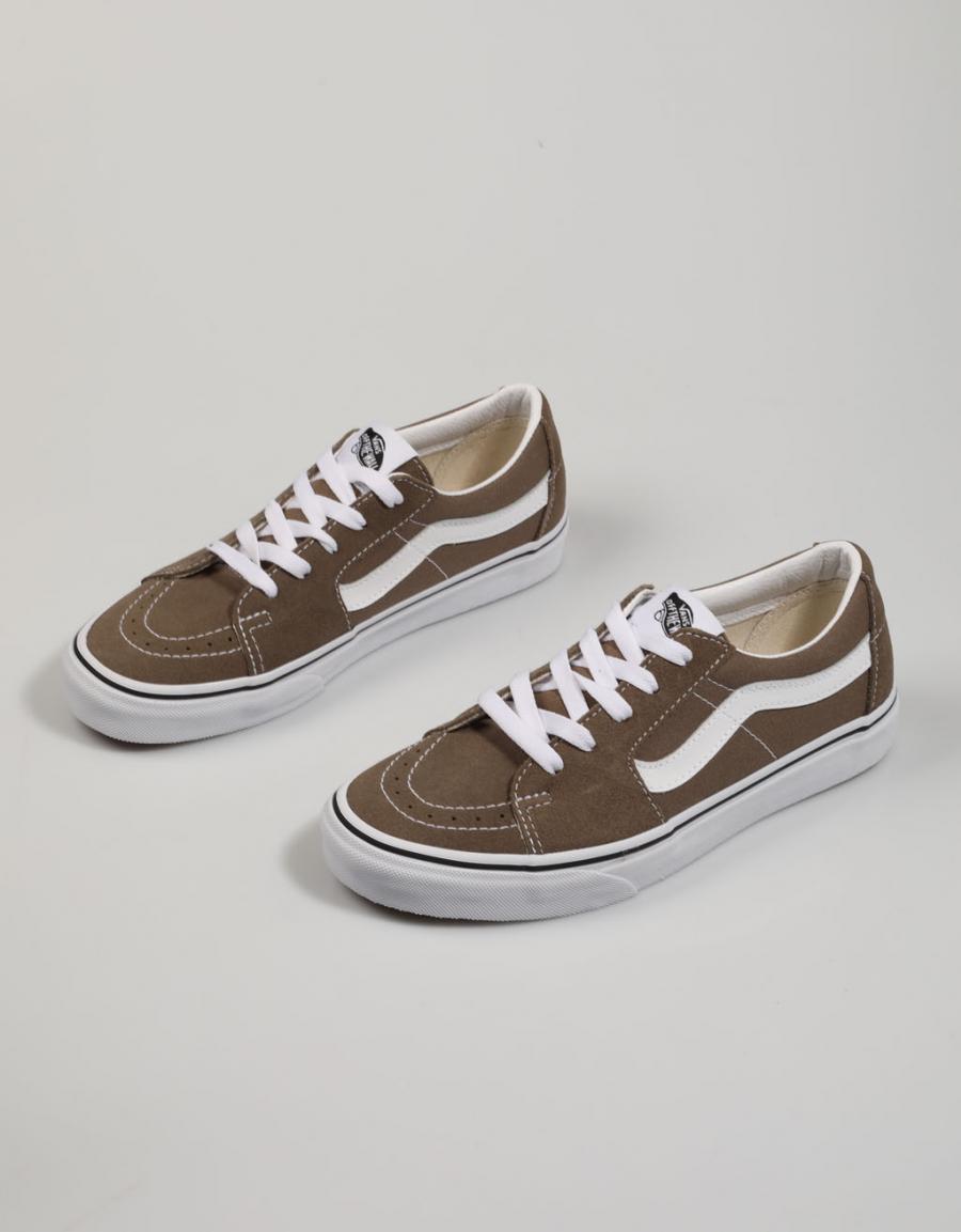 ZAPATILLAS VANS SK8 LOW en color Taupe