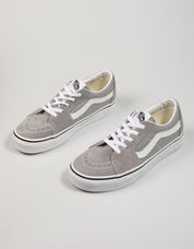 ZAPATILLAS VANS SK8 LOW en color Gris