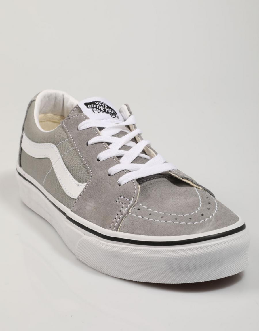 ZAPATILLAS VANS SK8 LOW en color Gris