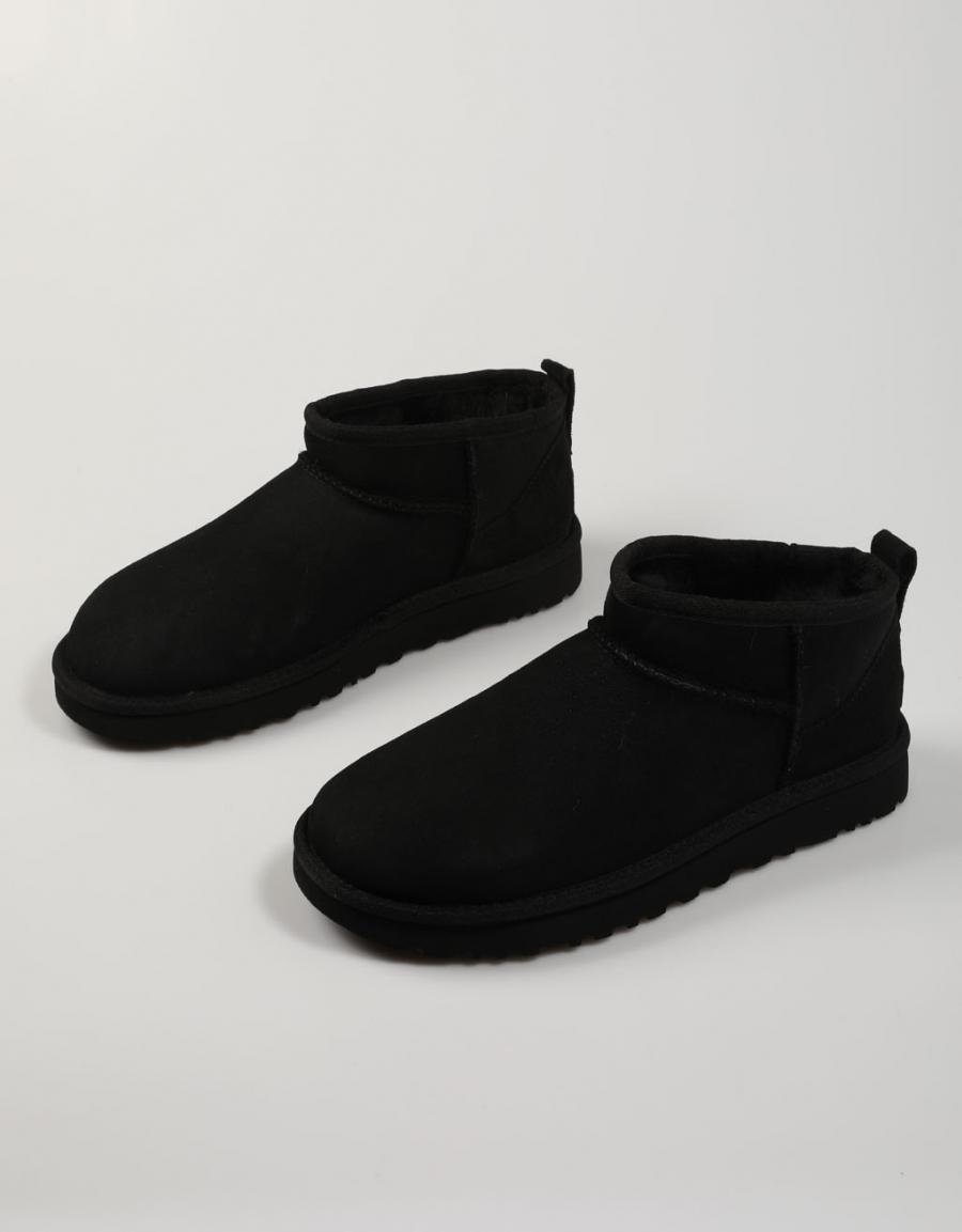 BOTINES UGG CLASSIC en color Negro