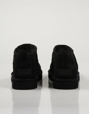BOTINES UGG CLASSIC en color Negro