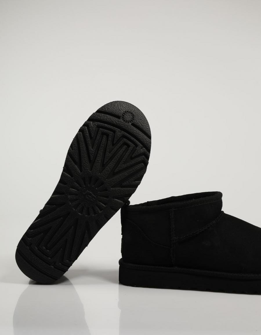 BOTINES UGG CLASSIC en color Negro