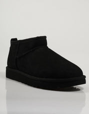 BOTINES UGG CLASSIC en color Negro