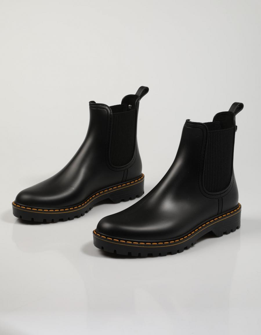 BOTAS AGUA IGOR TRAK en color Negro