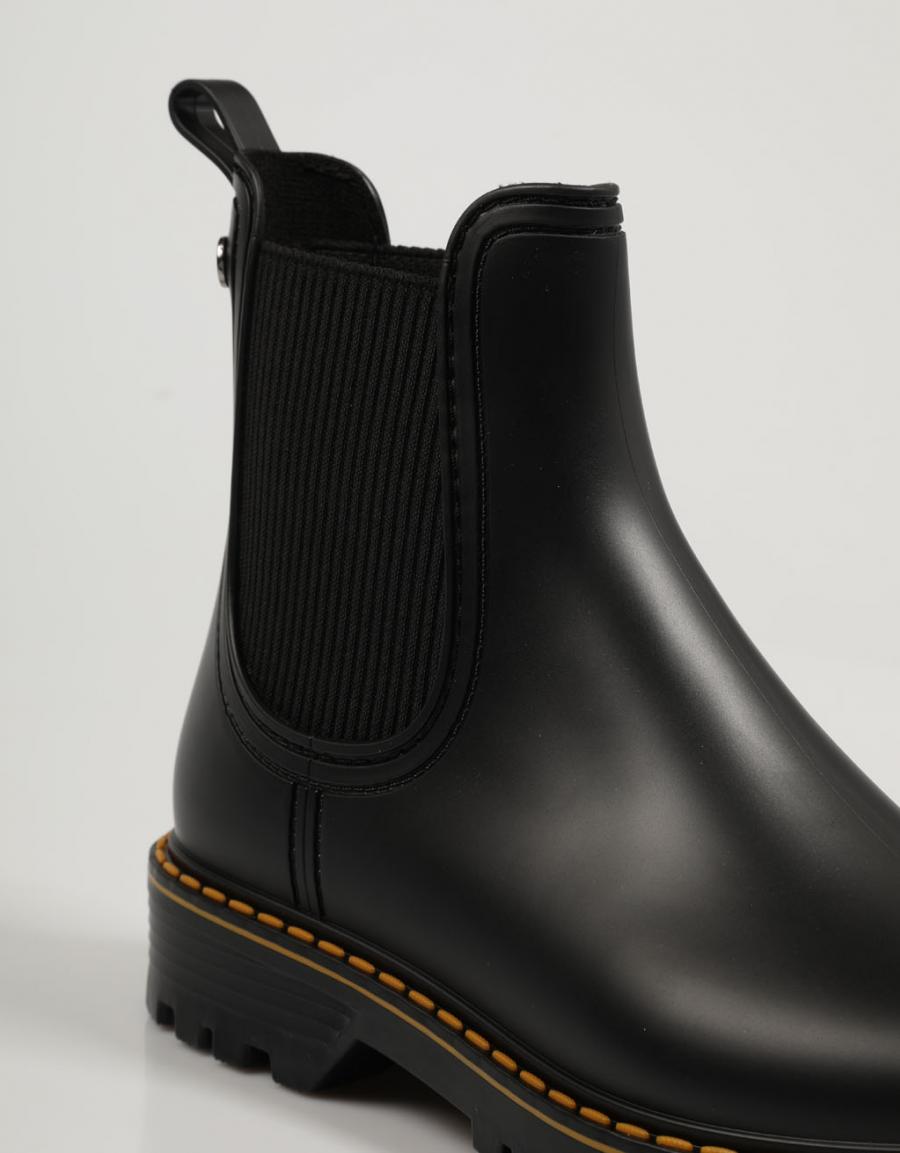 BOTAS AGUA IGOR TRAK en color Negro