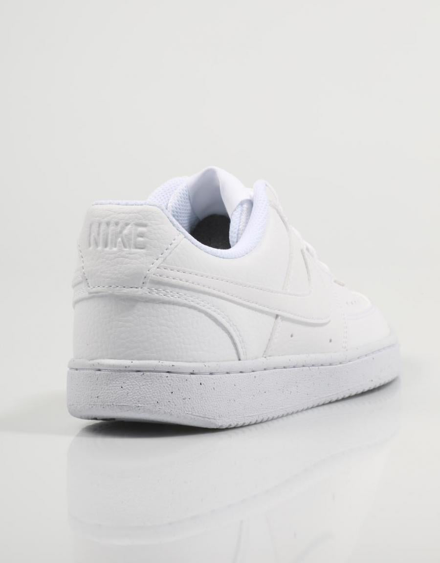 ZAPATILLAS NIKE COURT en color Blanco