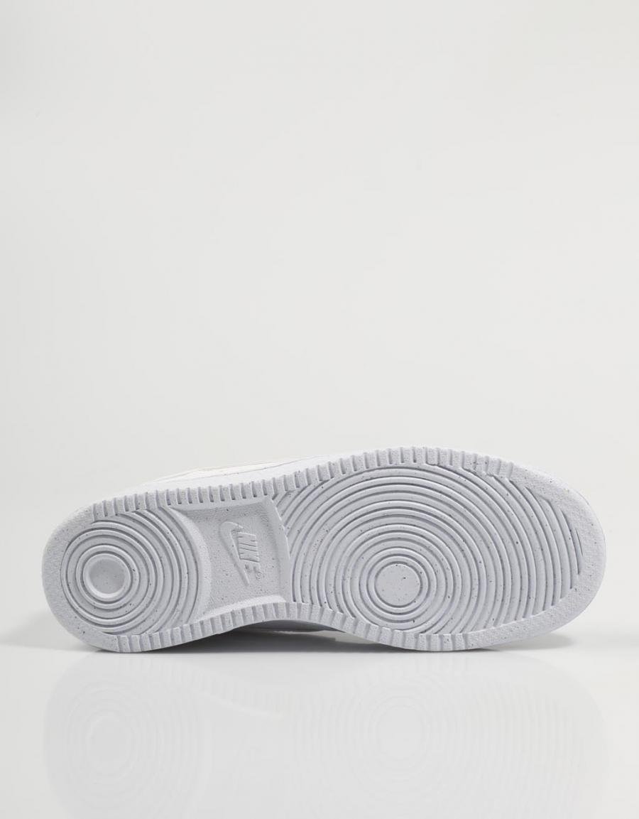 ZAPATILLAS NIKE COURT en color Blanco