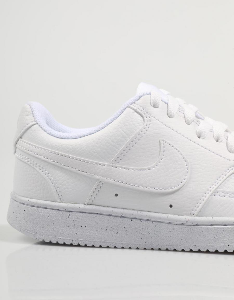 ZAPATILLAS NIKE COURT en color Blanco