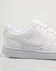 ZAPATILLAS NIKE COURT en color Blanco