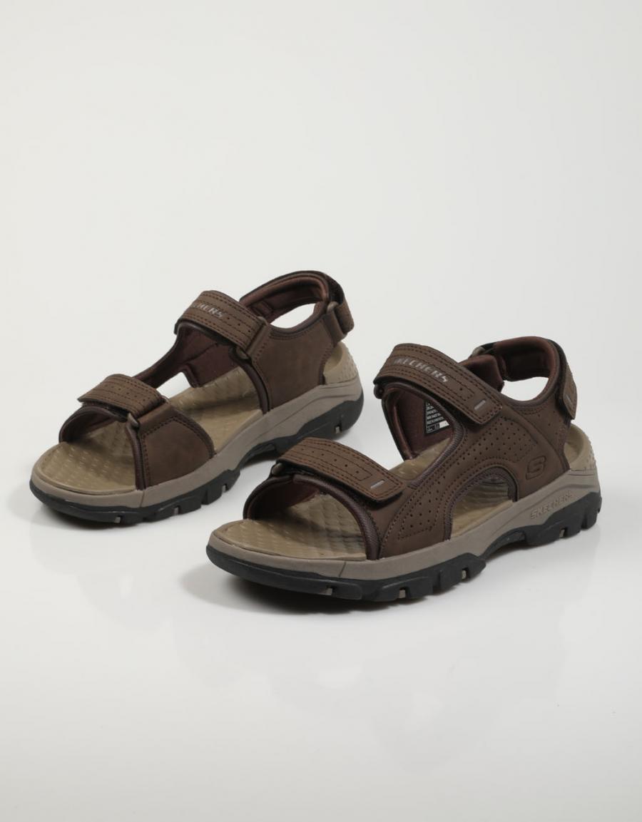 SANDALIAS SKECHERS 204105 RELAXED FIT TRESMEN GARO en color Marron