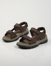 SANDALIAS SKECHERS 204105 RELAXED FIT TRESMEN GARO en color Marron