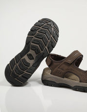 SANDALIAS SKECHERS 204105 RELAXED FIT TRESMEN GARO en color Marron