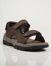 SANDALIAS SKECHERS 204105 RELAXED FIT TRESMEN GARO en color Marron