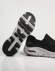 MOCASINES SKECHERS 232043 en color Negro